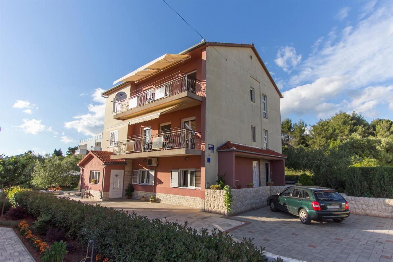 Nella Apartment Zadar Exterior photo